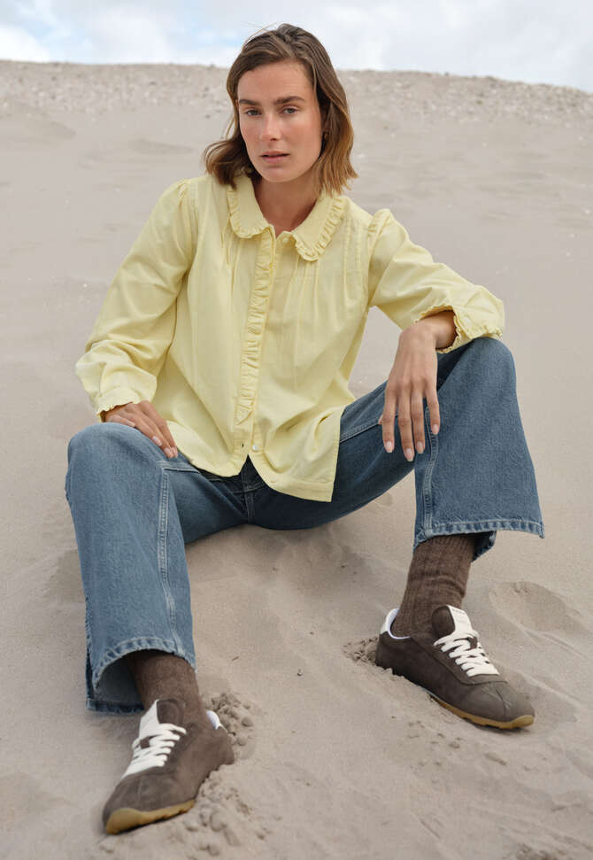 Cord pleated blouse, Butter yellow, completeTheLook