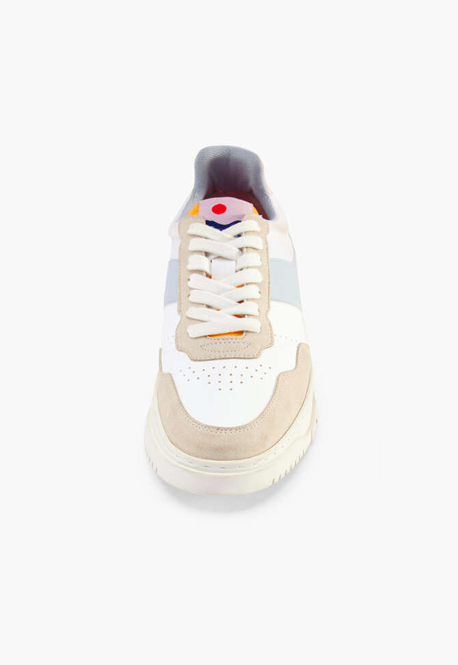 Trainers, White sky, completeTheLook