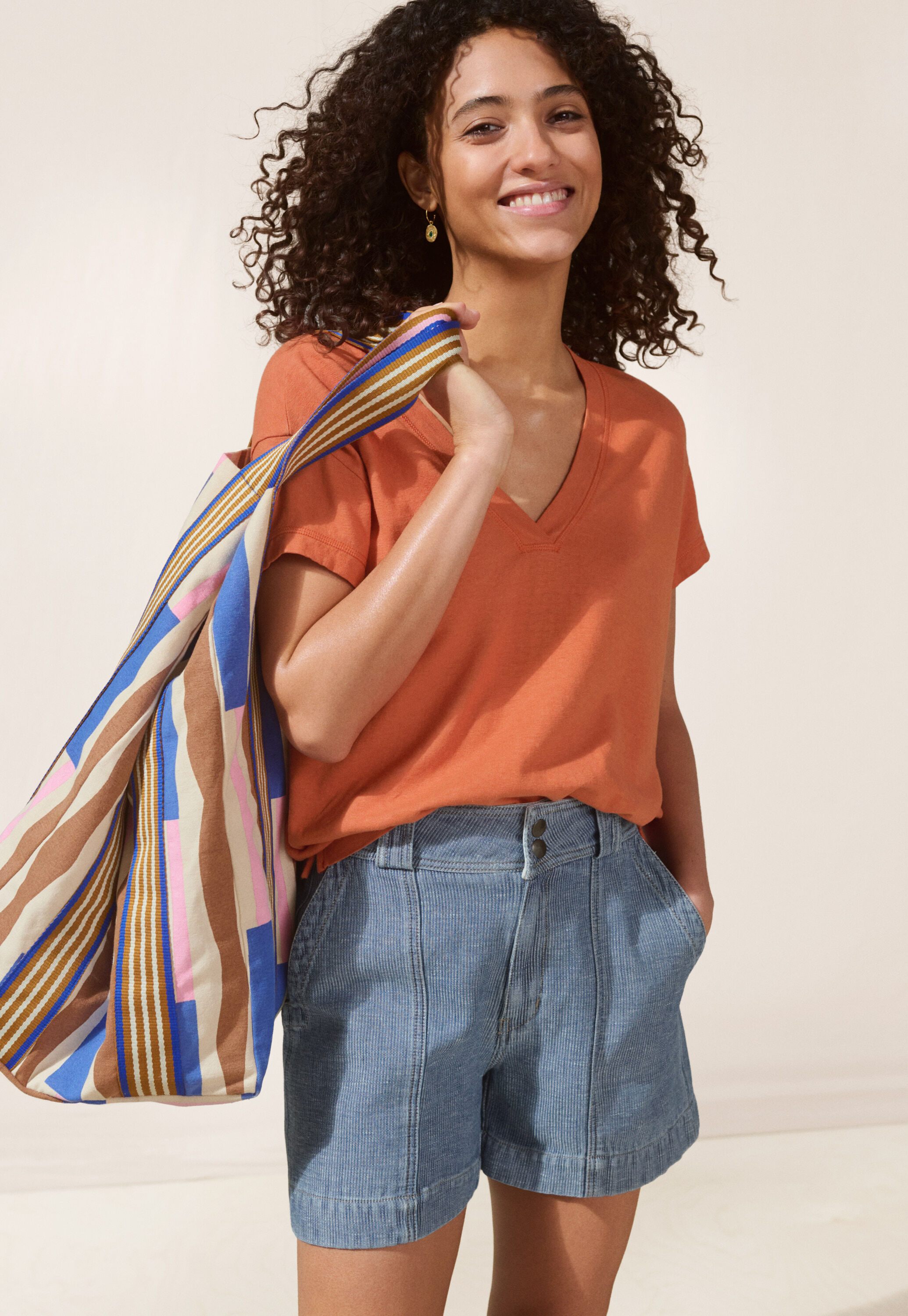 V-neck T-shirt
