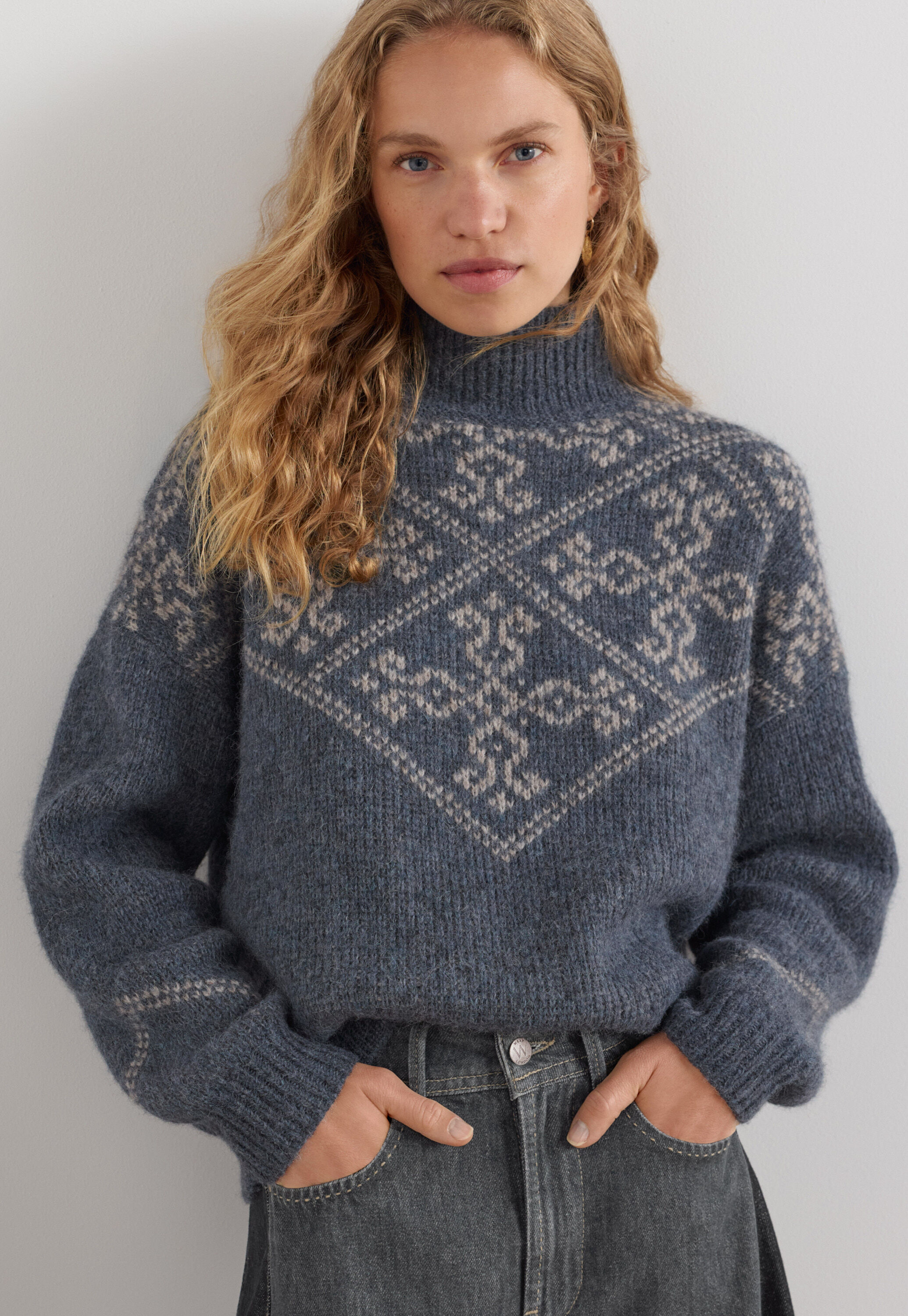 Tie-front cord top