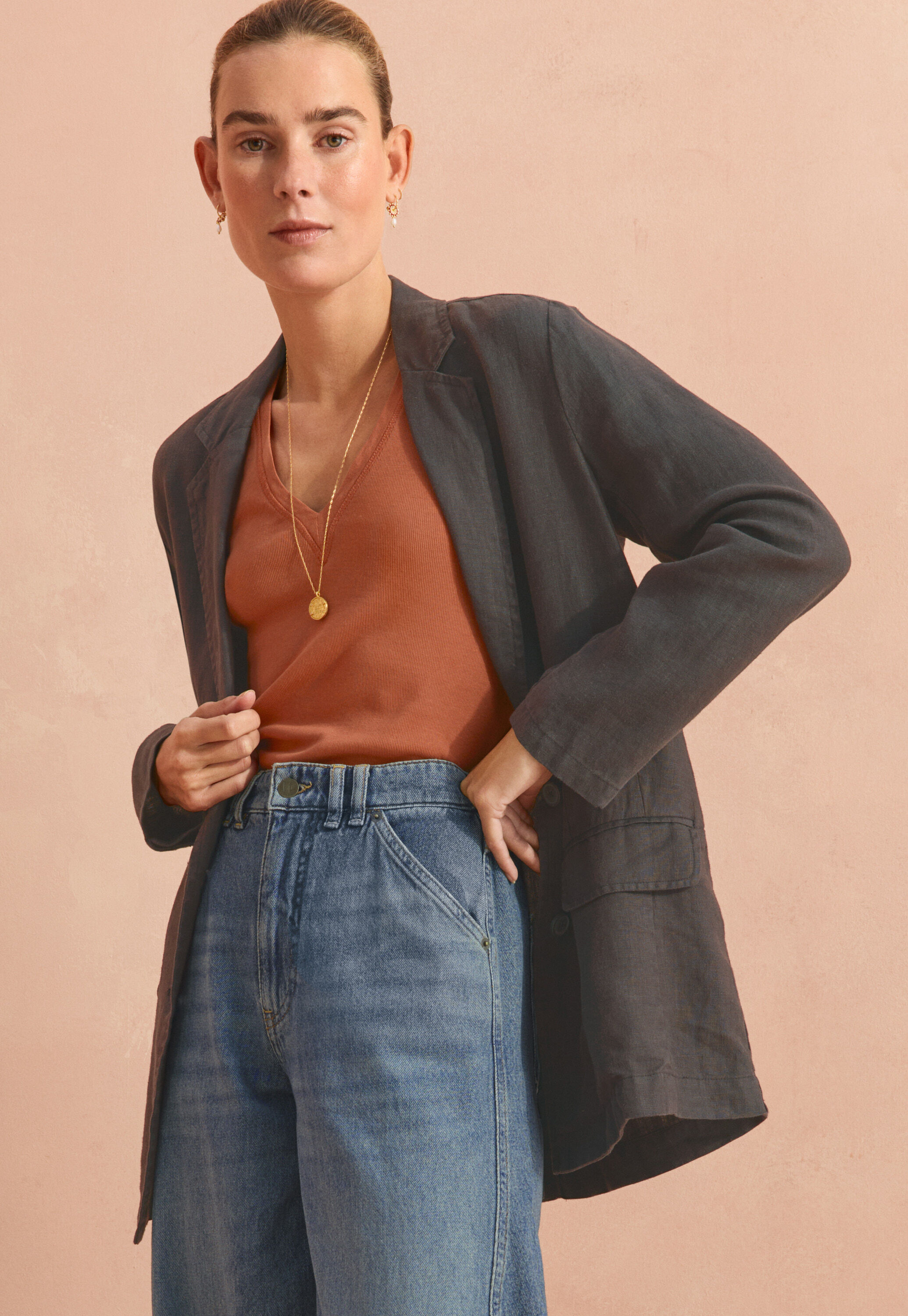 V-neck jersey vest