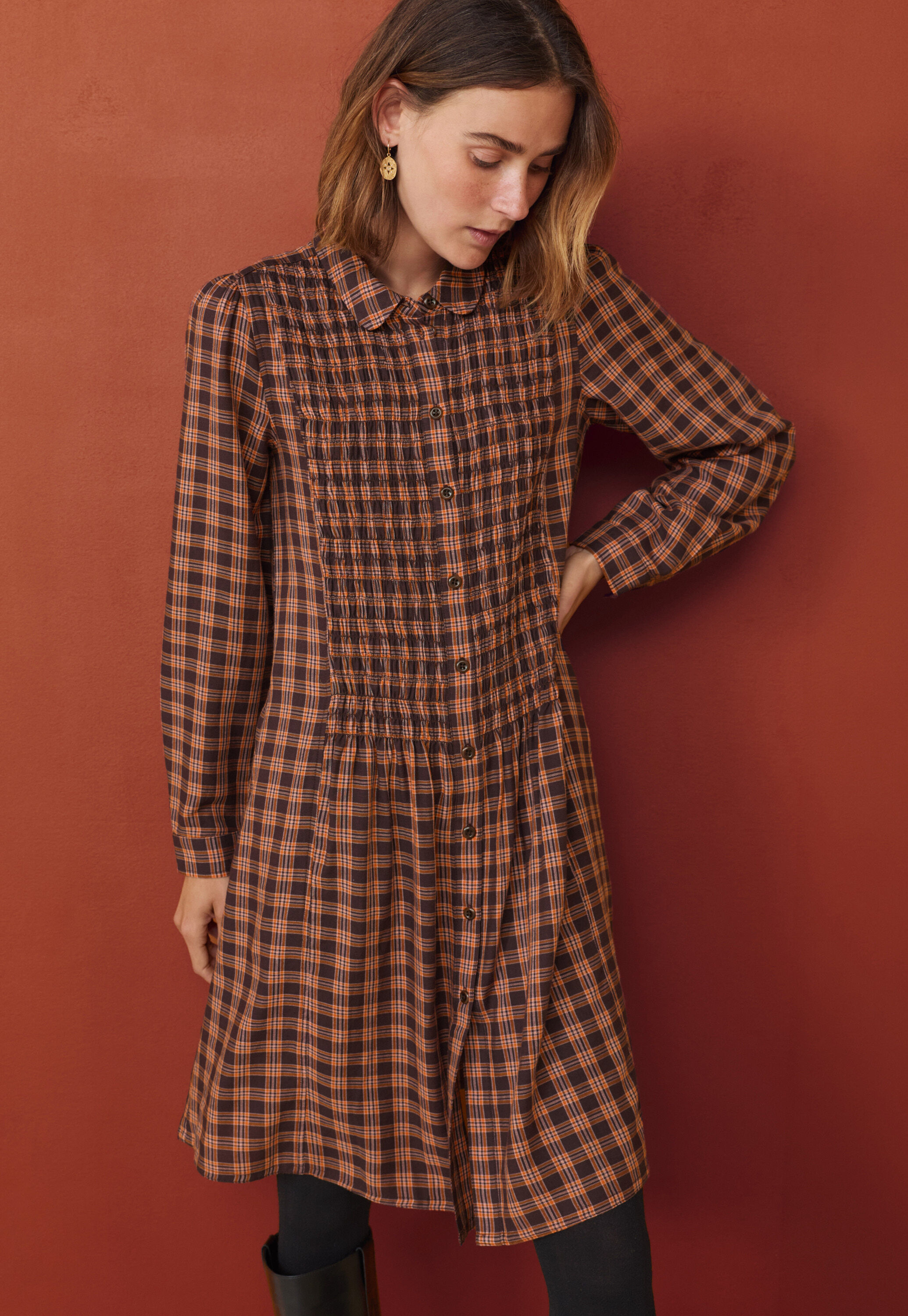 Sleeveless checked jacket