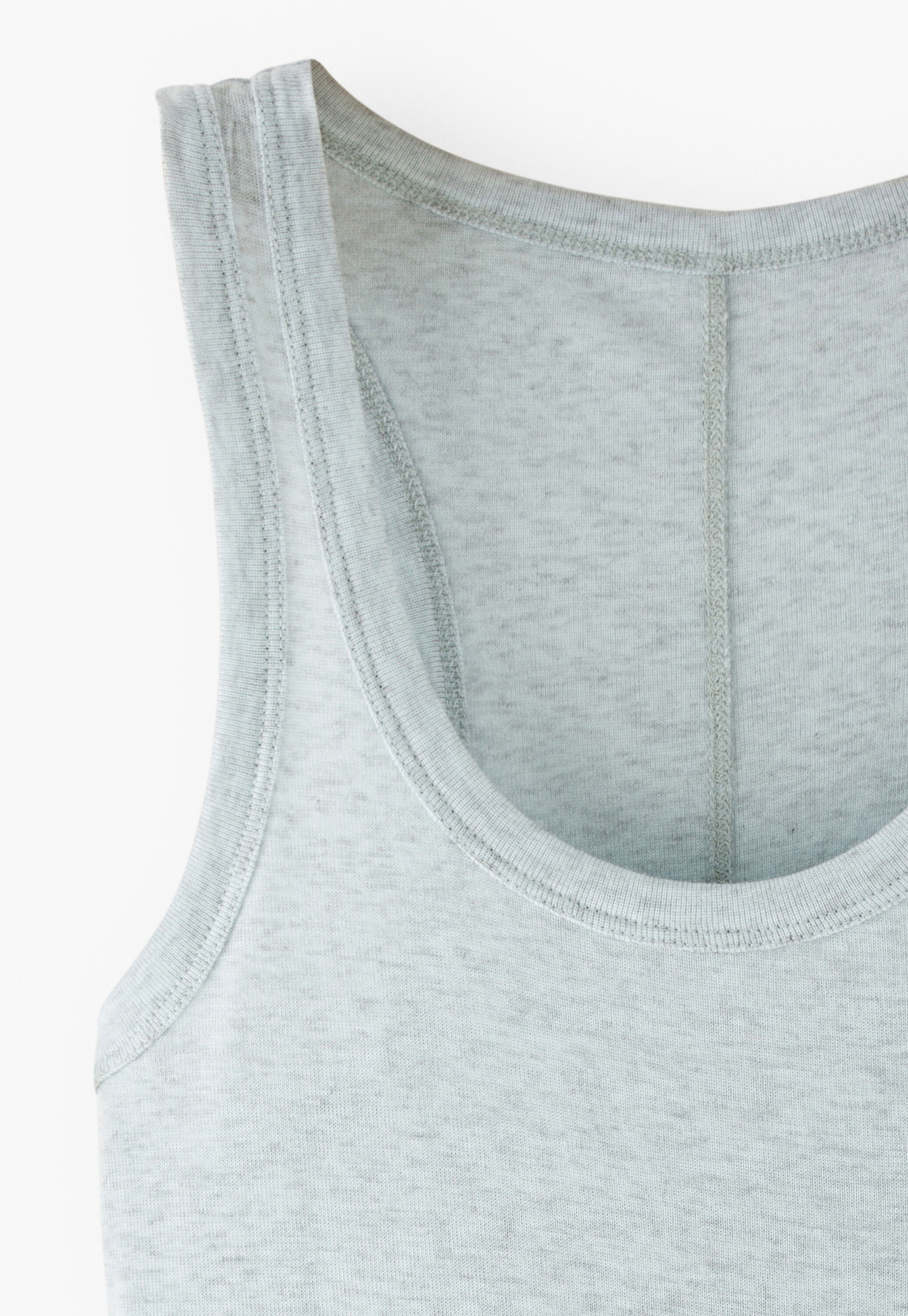 Scoop-neck vest